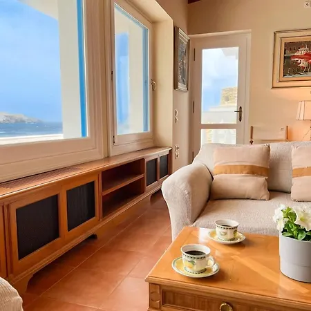 Boutique Bnb Sea Views & Breakfast - Suite 2R Casa vacanze